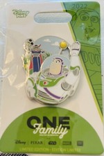 Spilla Disney One Family Buzz