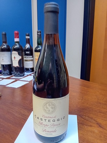 Antica bottiglia vino rosso - bottiglia,