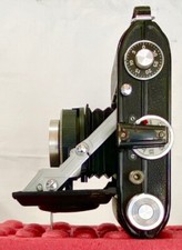 Antica macchina fotografica