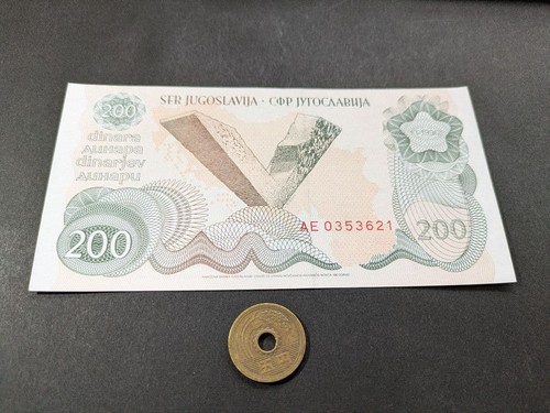 Banconota 200 dinari