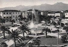 VIAREGGIO(LUCCA) CARTOLINA PIAZZA MAZZINI-FONTANA LUMINOSA