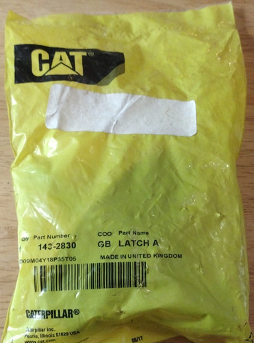 Cat 143 2830 - latch, heavy