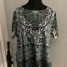 Top elegante verde fantasia manica corta