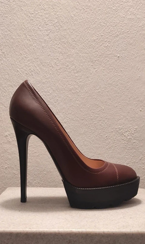 Décolleté con plateau
