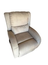 Poltrona per Anziani su ruote,alzapersona,reg. schienale, seduta, poggia piedi 