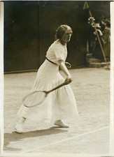 St-Cloud, Championne de tennis Mlle Broquedis, 1913, Vintage silver print Vintag