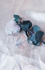 Orecchini Donna Cuori grandi pendenti in resina con fiori e foglie argento