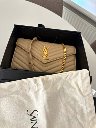 Saint laurent busta - saint,