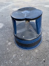 Cramer Kik Step Sgabello a gradini in acciaio sgabello a due gradini blu