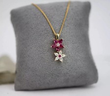 Ciondolo fiore rubino rosso