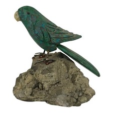 Scultura di un pappagallo in