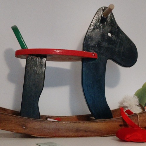 Cavallo dondolo legno - in,
