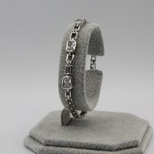 Platinum Plated White Zirconia