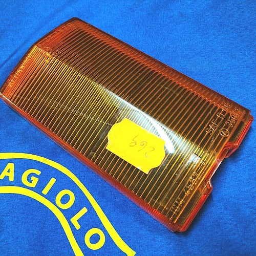 Plastica fanale 124 - plastica,