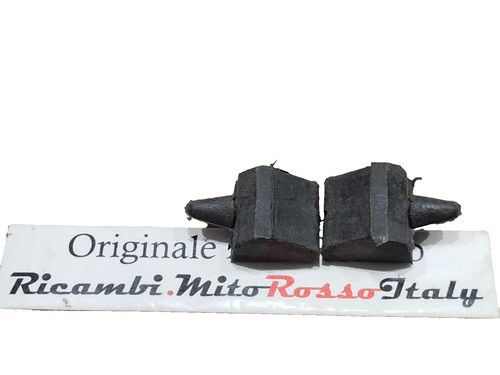 Coppia gommini fermi cofano - coppia,
