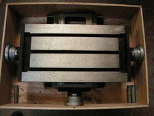 Tavolo compatto a croce