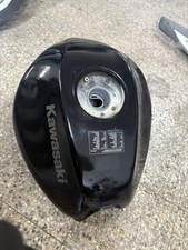 SERBATOIO BENZINA CARBURANTE Kawasaki ER6N ER6 N 2005 2006 2007 2008 VEDI FOTO