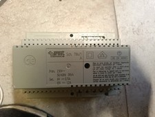 Alimentatore Urmet 786/1A Con Pulsantiera E Citofono 