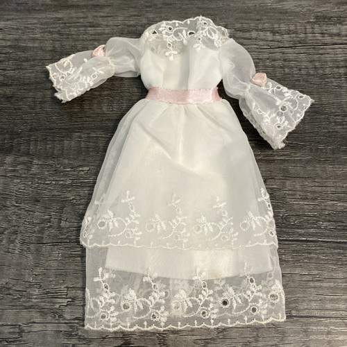 Vintage barbie 1870 - vintage,