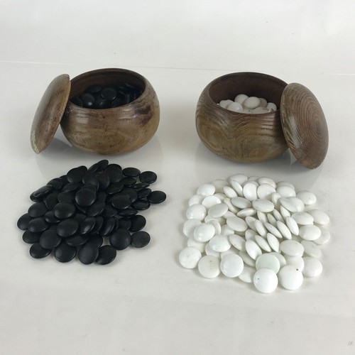 Japanese stone goishi game - japanese,