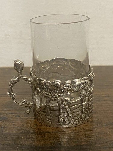 Antico portabicchieri
