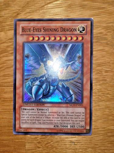 Drago lucente occhi - yu-gi-oh!,