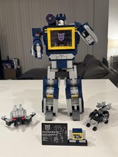 Transformers Soundwave ICONS