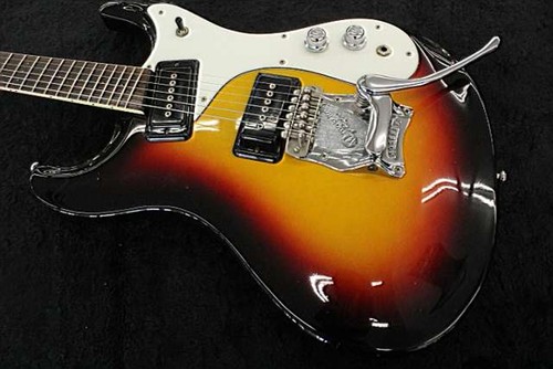 Chitarra elettrica usata