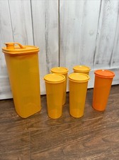 Tupperware Juice Pitcher w/