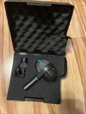 Microfono AKG d112 con