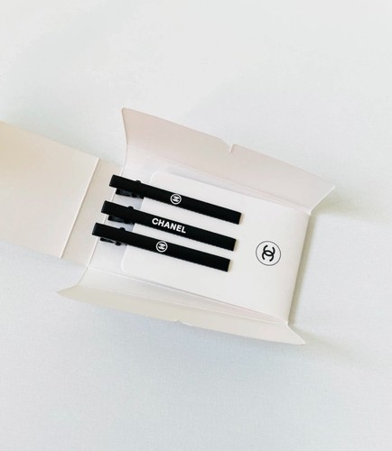 Chanel beauty logo barrette - logo,