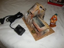 Statuina Presepe decorazioni di Natale fontana e lavandaia con pompa acqua funz.