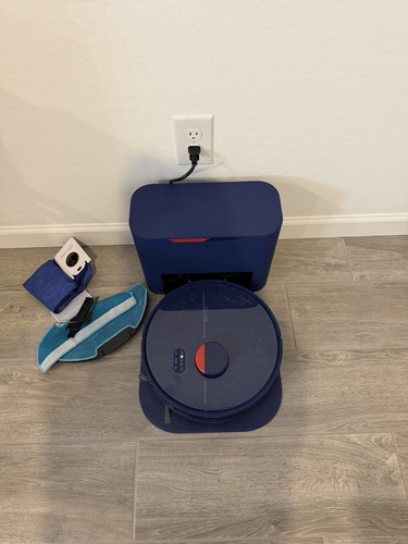 Robot vacuum - robot,