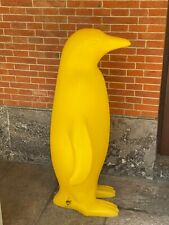 Cracking Art, Pinguino Giallo