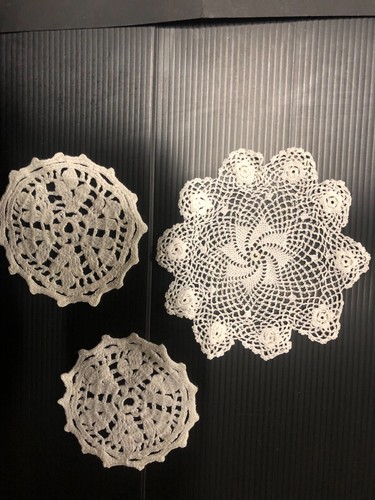 Set tre bellissimi centrini - set,