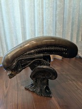 busto alieno scala leggendaria