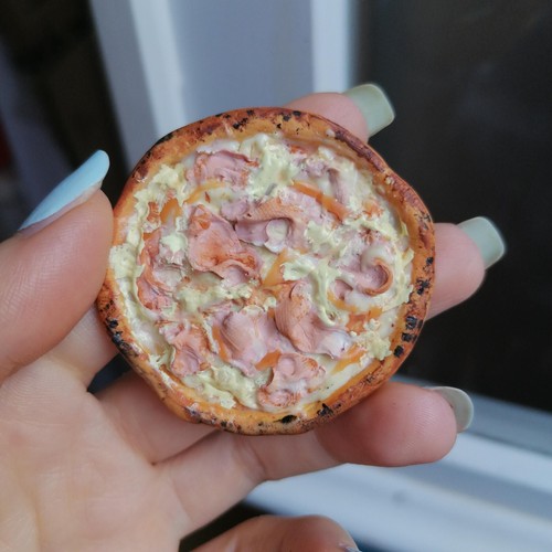 Calamita con miniatura pizza