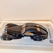 70941 Auto-Art 1:18 Bugatti