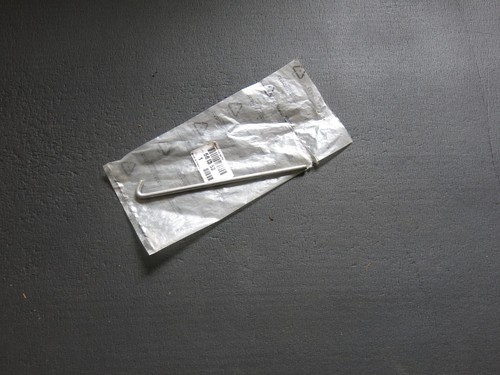 Gancio fissaggio batteria