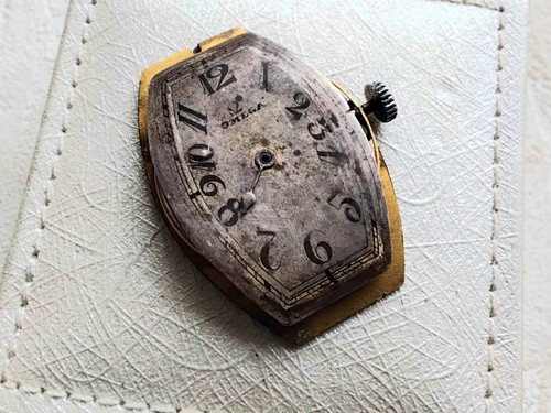 Orologio ovale svizzero - , omega