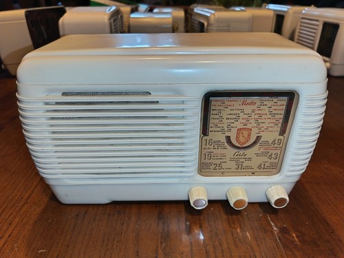 Radio valvole da comodino - a,