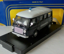Fiat 238 Minibus Carabinieri