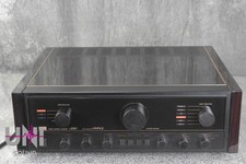 Amplificatore di controllo stereo Sansui C-2301 in buone condizioni