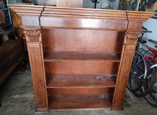 mobili legno massello anni 70 libreria noce massello con decori gotici lavorati 