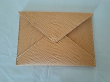 LOUIS VUITTON - POCHETTE