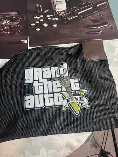 Grand theft auto - grand,