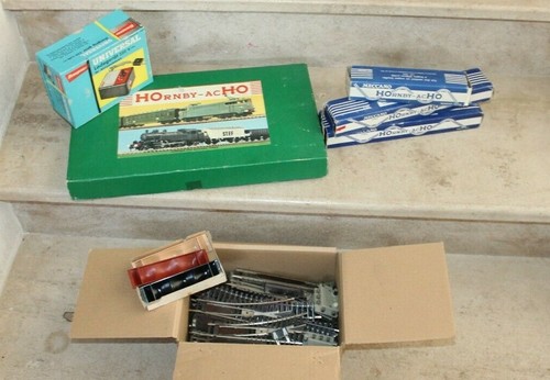 Lot boite trains hornby acho - boite,