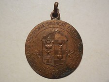 Italia medaglia fascista federazione contadini cremonasi