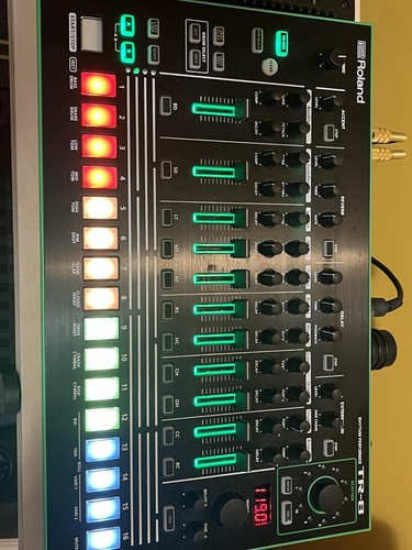 Roland rhythm performer - roland,