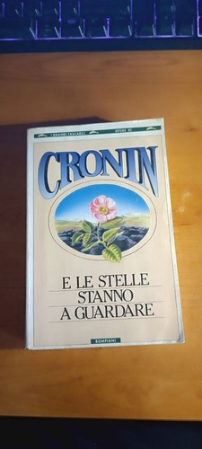 Stelle stanno a guardare - e,